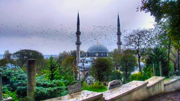 Eyüp Sultan Camii İstanbul’un güzide ibadet adresi