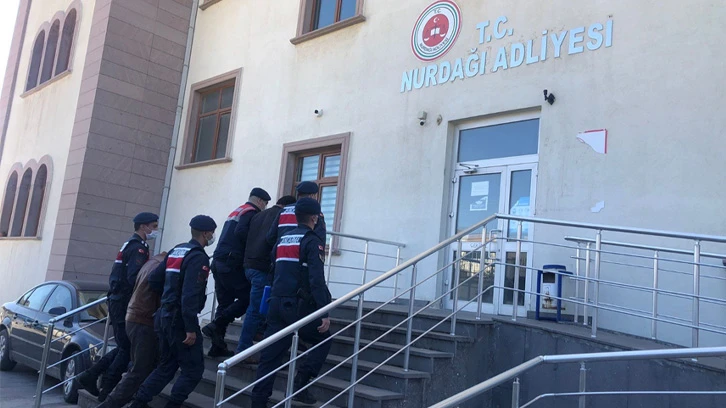  300 bin liralık demir çit çalan şüpheliler JASAT'tan kaçamadı