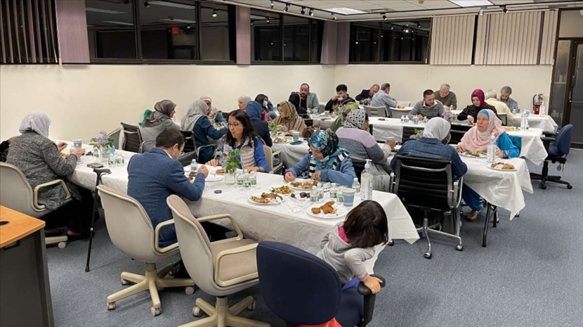 ABD'deki Maarif Okulu çalışanları iftarda buluştu