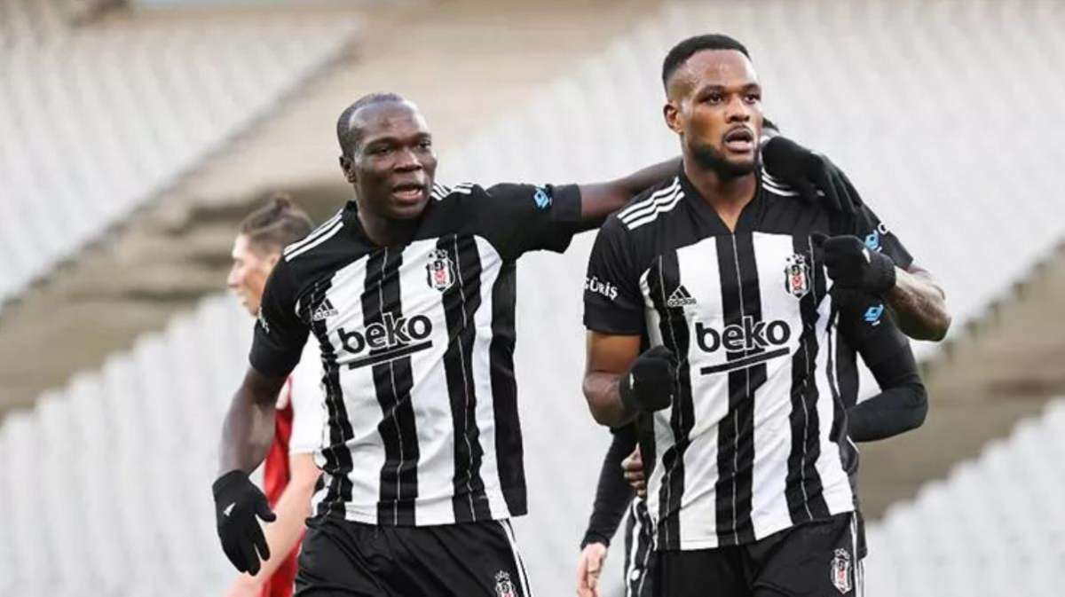 Aboubakar vakası iki! Yeni sözleşme teklifi yapılan Larin'in verdiği yanıt şaşkına çevirdi