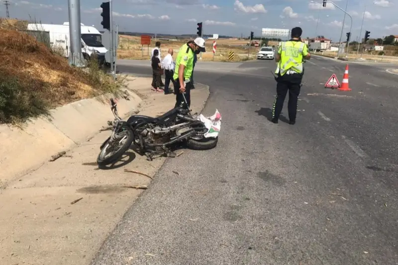 Acımasız sürücü çarptığı motosiklet sürücüsünü ölüme terk etti