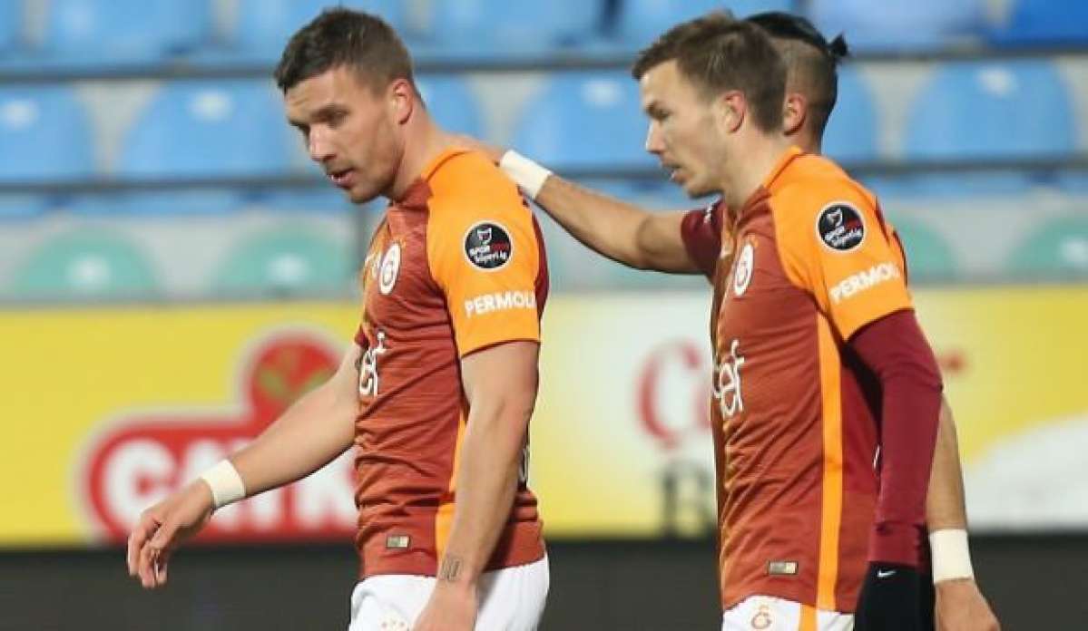 Adana Demirspor'dan çifte bomba! Linnes ve Podolski...