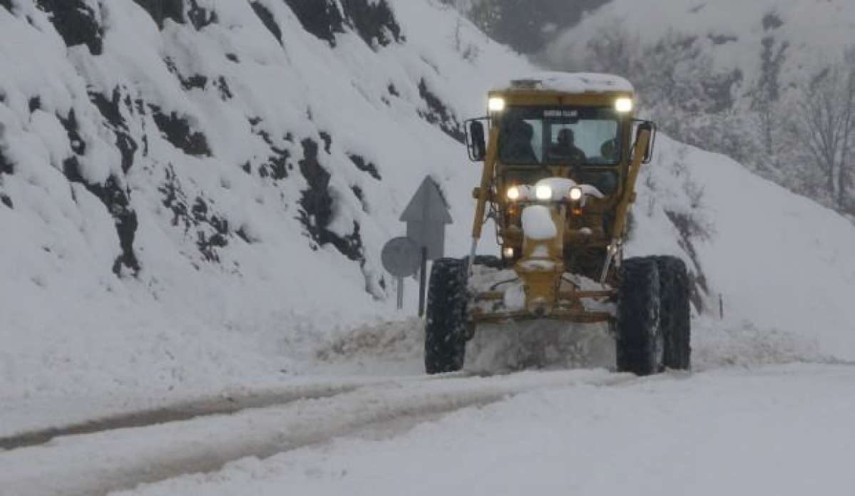 Adıyaman'da 208 yerleşim yerine ulaşım sağlanamıyor