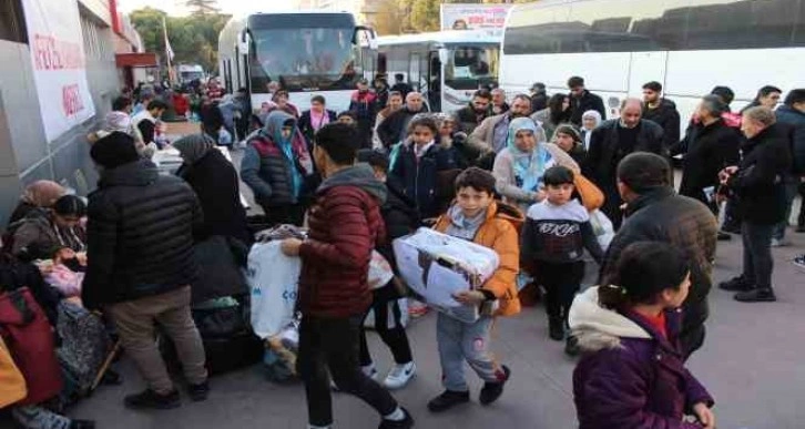 Adıyamanlı depremzedeler Aydın’a gelmeye devam ediyor