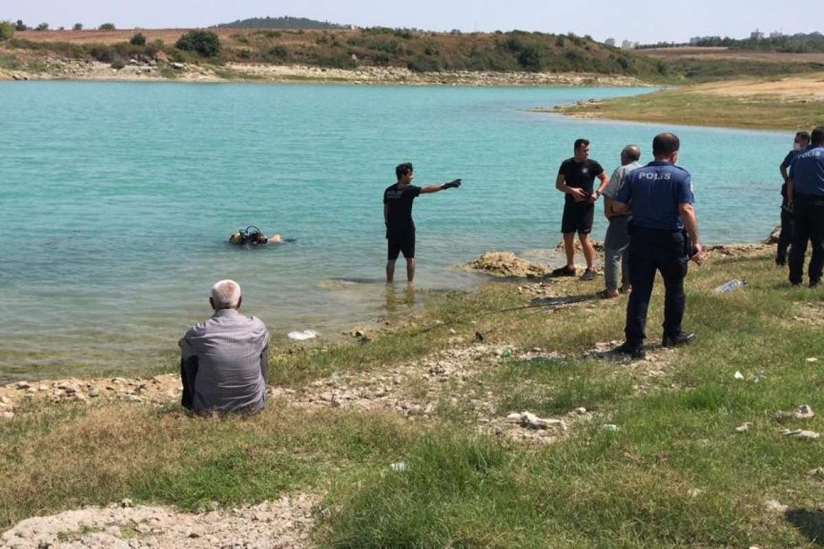 Ailesiyle piknik yaparken göle giren küçük çocuk boğuldu