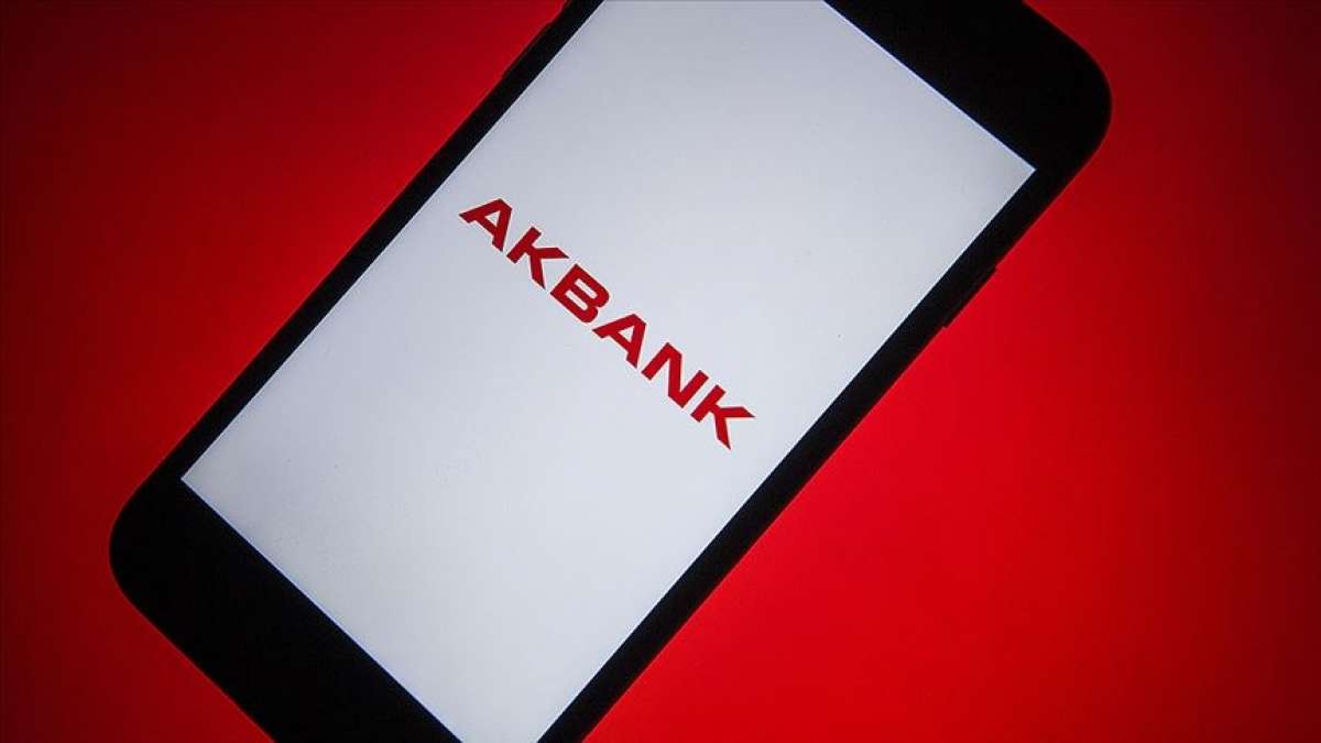 Akbank'tan hizmet kesintilerine ilişkin açıklama