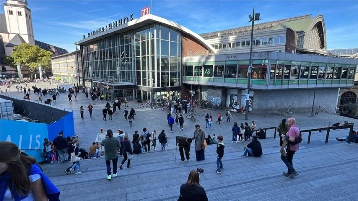 Almanya, akrabalarının yanına gelen depremzedelerin ülkede kalma süresini 3 ay daha uzattı