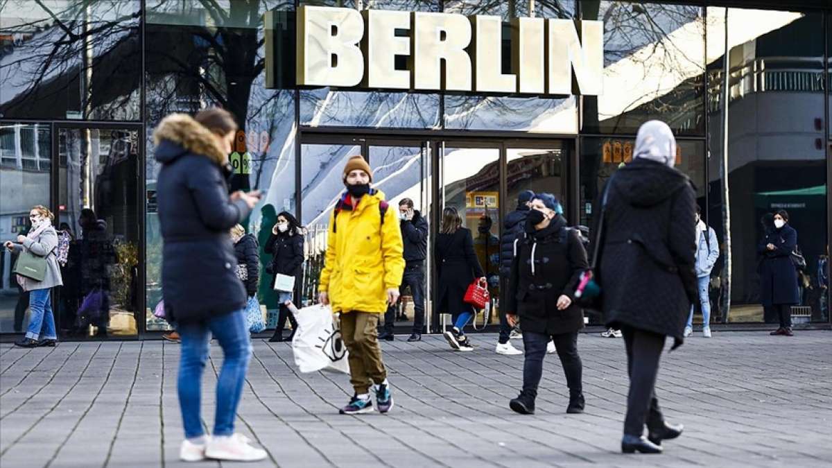 Almanya'da Kovid-19 tedbirleri 14 Şubat'a kadar uzatıldı