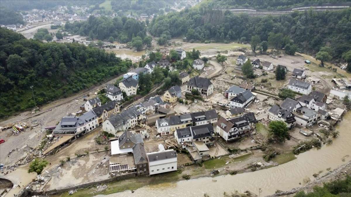 Almanya'da sel felaketinde ölenlerin sayısı 141'e yükseldi