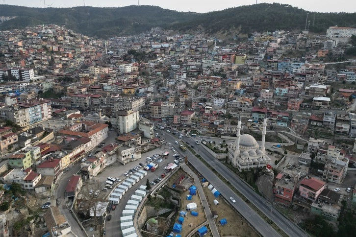 Amonas Dağları'na kurulu tarihi kent Belen'in evlerinde hasar yok