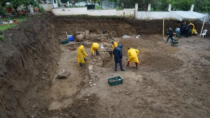 Antandros Antik Kenti yakınlarında yeni antik mezarlara rastlandı