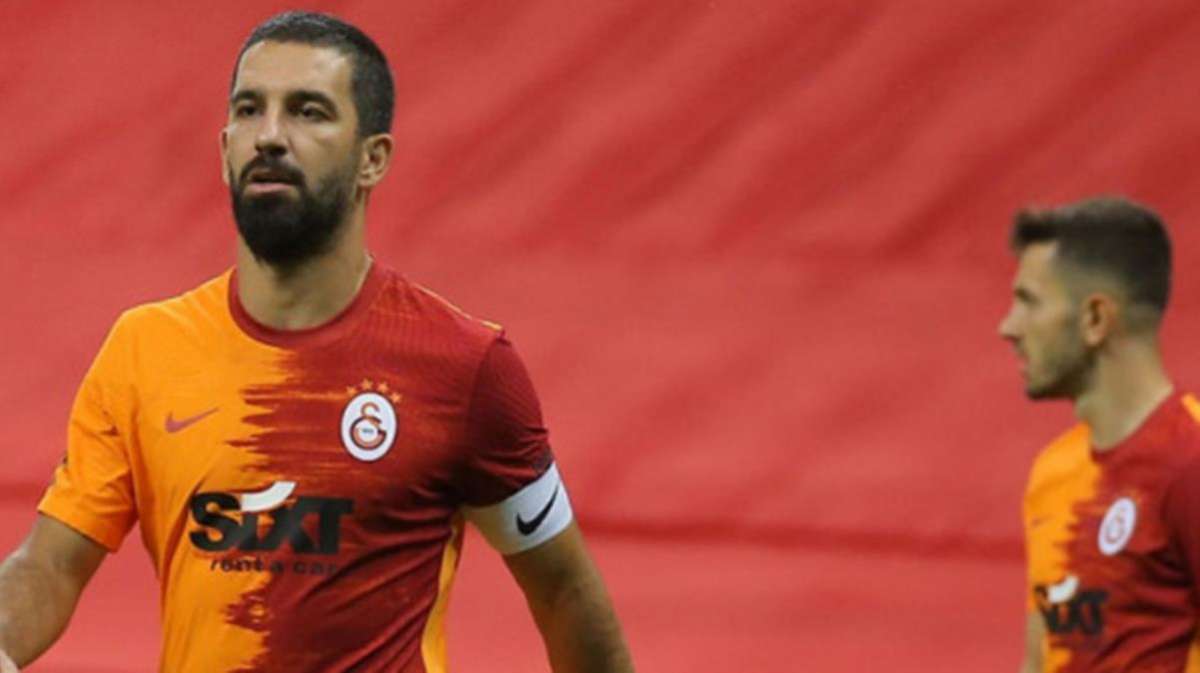 Arda maçın hakemini Yedlin'in vahim görüntüsüyle vurdu: Yer çekiminden olmuş