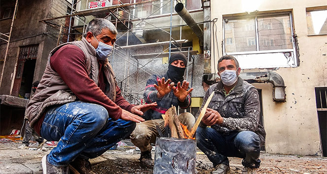 Ardahan eksi 5’i gördü, ısınmak için ateş yaktılar...