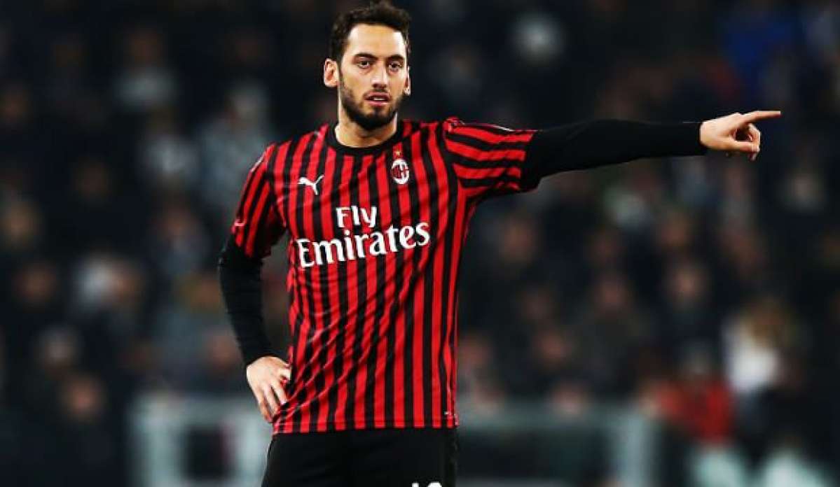 Arsenal, Hakan Çalhanoğlu ile sözleşme imzalayacak