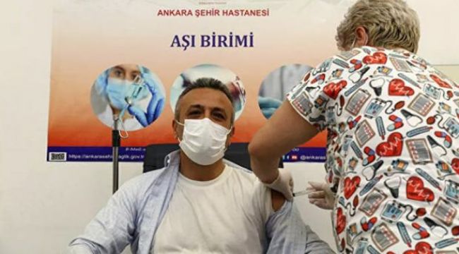 Aşı olan profesörler aşıların etkilerini anlattı!