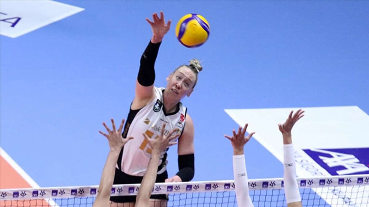 AXA Sigorta Kadınlar Kupa Voley finalinde VakıfBank kupanın sahibi oldu