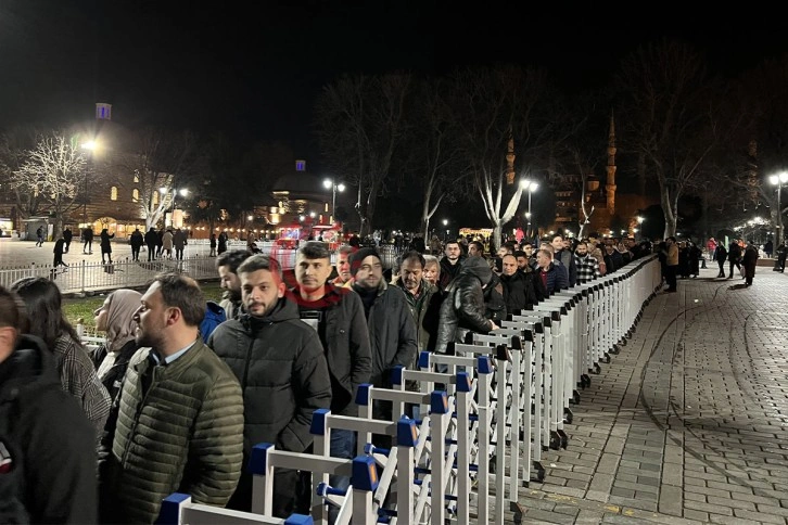 Ayasofya Camisi'nde Miraç Kandili idrak edildi