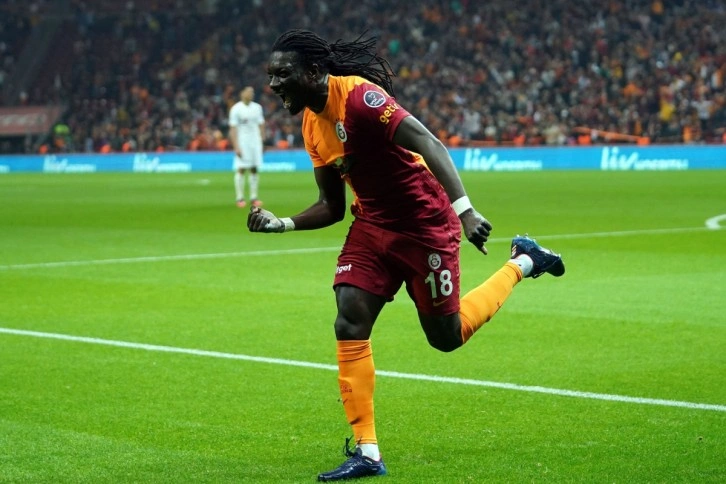 Bafetimbi Gomis gol sayısını 7’ye çıkardı