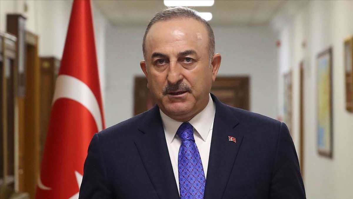 Bakan Çavuşoğlu: Darbeyi çağrıştıracak üslubu kolayca görebiliyoruz bu bildiride