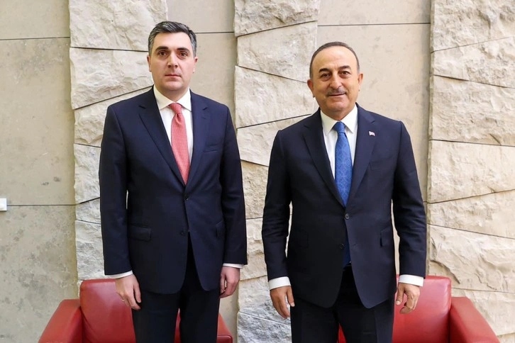 Bakan Çavuşoğlu, Gürcistanlı mevkidaşı Darchiashvili ile görüştü