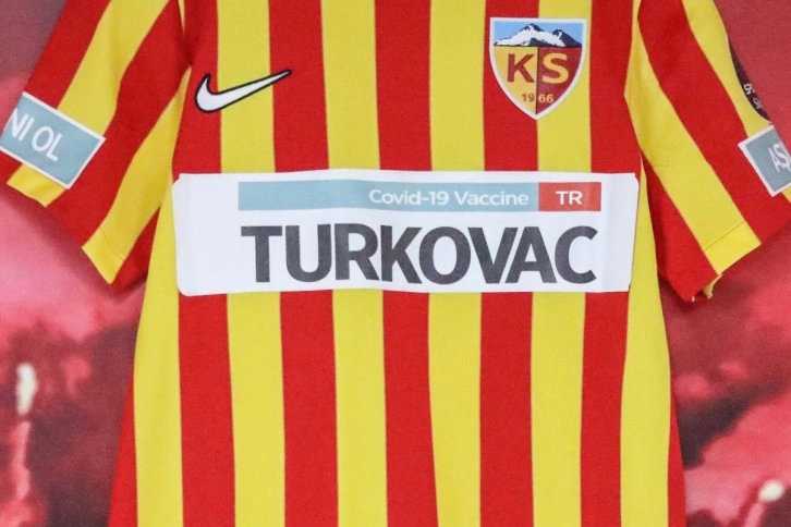 Bakan Koca’dan yerli aşı Turkovac’ı formasına taşıyarak sahaya çıkan Yukatel Kayserispor’a teşekkür