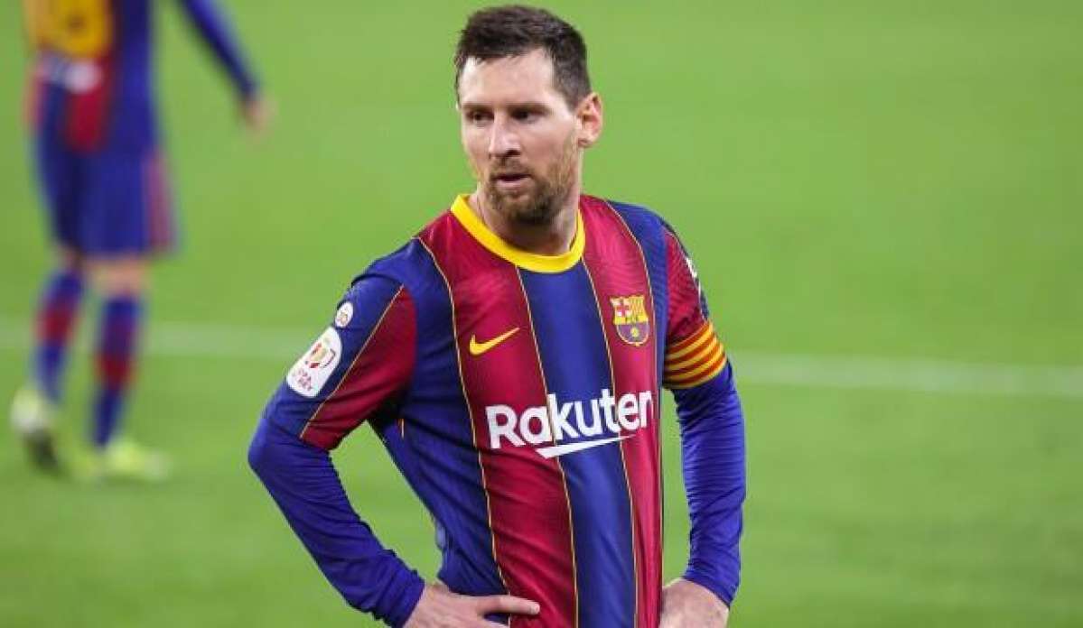 Barcelona'yı bekleyen zor karar! Eğer Messi imzalarsa...