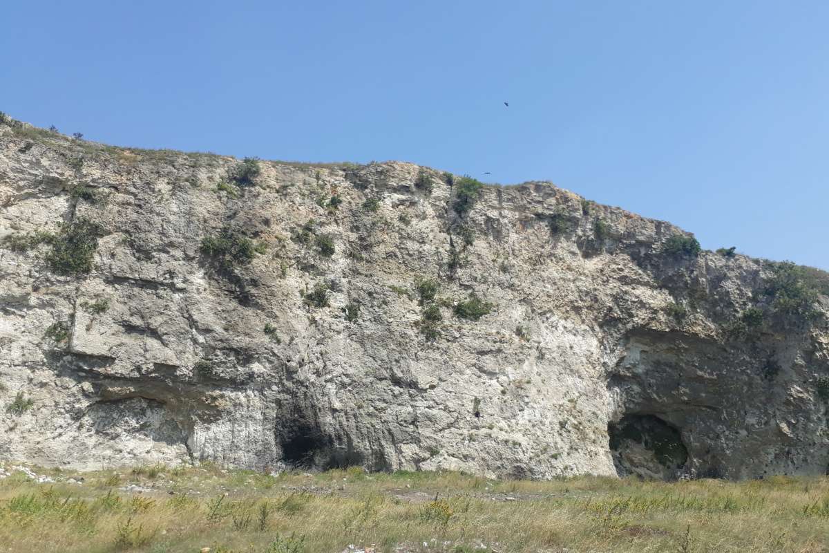 Başakşehir'de kayıp gencin cesedi uçurumun dibinde bulundu