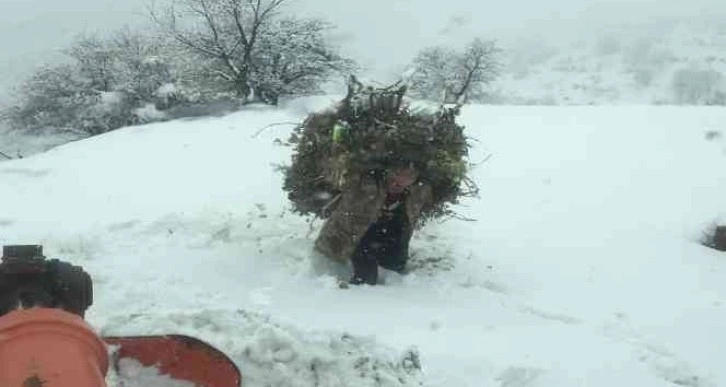 Batman kara teslim, birçok köy yolu ulaşıma kapandı