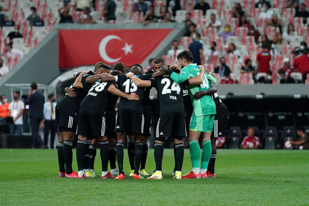 Beşiktaş lige galibiyetle başladı