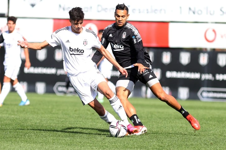 Beşiktaş, U-19 Akademi Takımı ile antrenman maçı yaptı