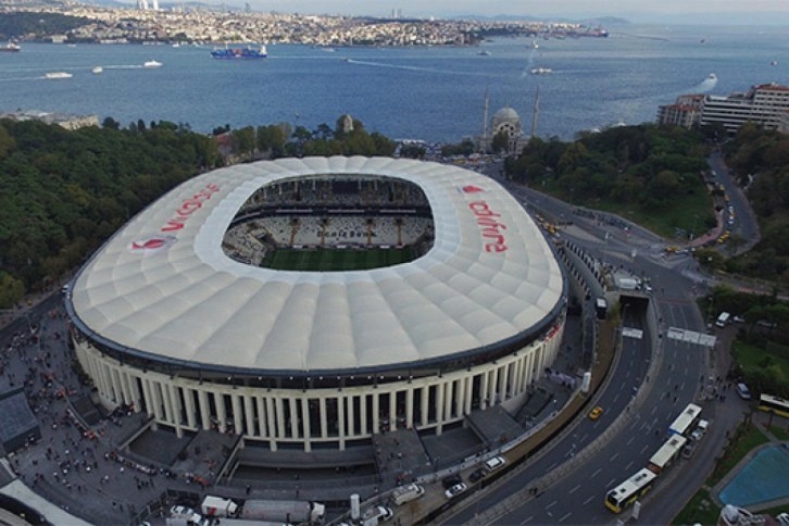 Beşiktaş'tan Ahmet Suat Özyazıcı için başsağlığı mesajı