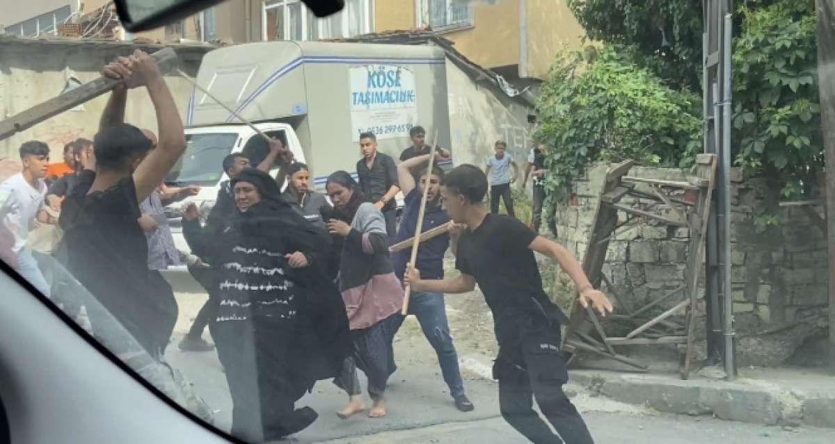 Beyoğlu'nda kız kaçırma kavgası meydan muharebesine dönüştü: O anlar kamerada