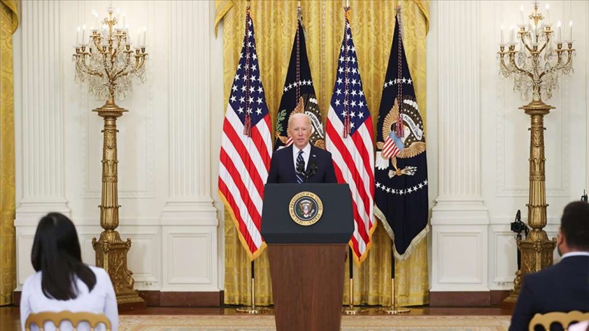 Biden, göreve geldiği günden bu yana ilk yüz yüze görüşmesini Japon Başbakan ile yaptı