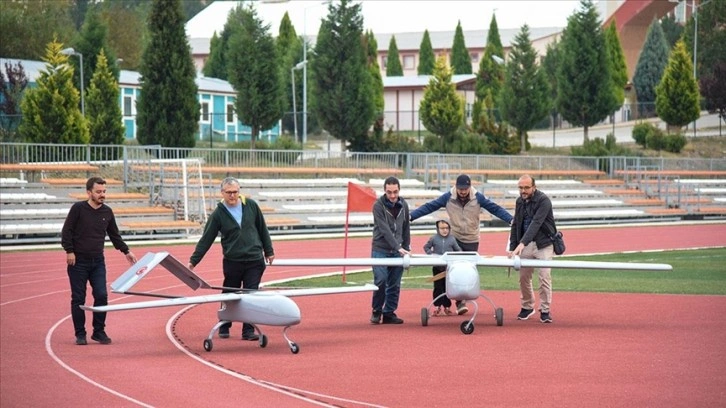 Bilecik'te akademisyenler İHA motoru ve insansız uçak üretiyor