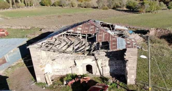 Bir zamanlar cami olarak kullanıldı, atıl durumdaki kilise restore edilmeyi bekliyor