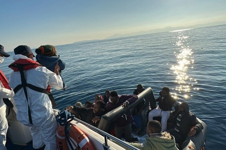 Bodrum'da 65 düzensiz göçmen kurtarıldı