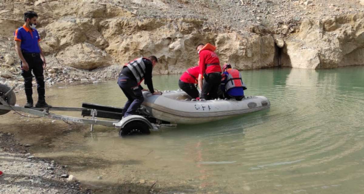 Botan Çayı'nda erkek cesedi bulundu