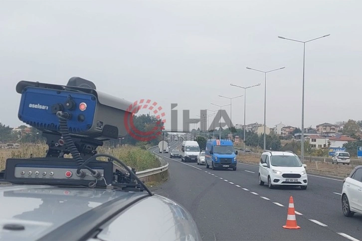 Bu araca dikkat: Hız radarı değil emisyon radarı