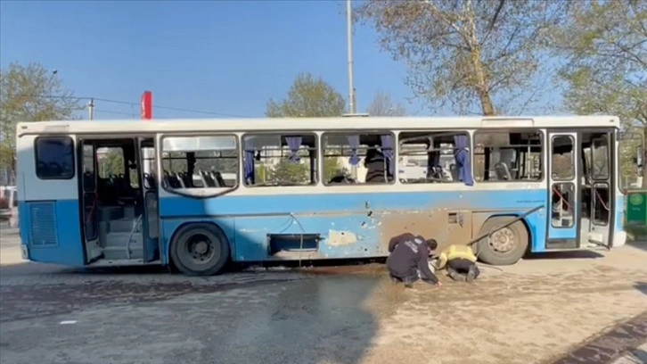 Bursa'da infaz koruma memurlarını taşıyan servisin geçişi sırasında patlama