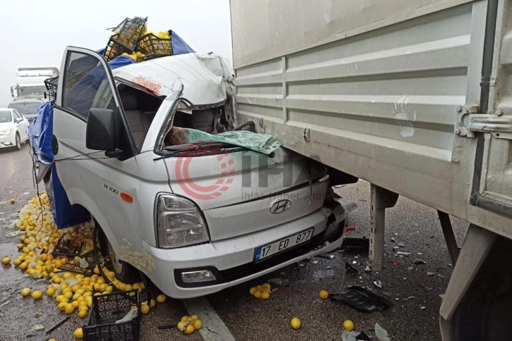 Bursa'da yoğun sis nedeniyle 9 farklı noktada 22 araç kaza yaptı: 6 yaralı