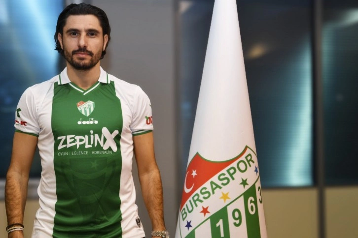 Bursaspor, Özer Hurmacı transferini resmen açıkladı