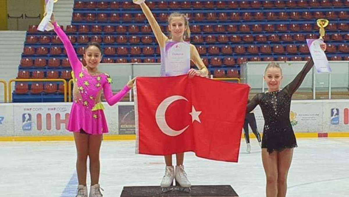 Buz pateninde Derya Taygan, Sofia Trophyde altın madalya kazandı