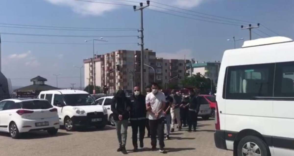 Çanakkale'de 98 düzensiz göçmen ile 10 göçmen kaçakçısı yakalandı