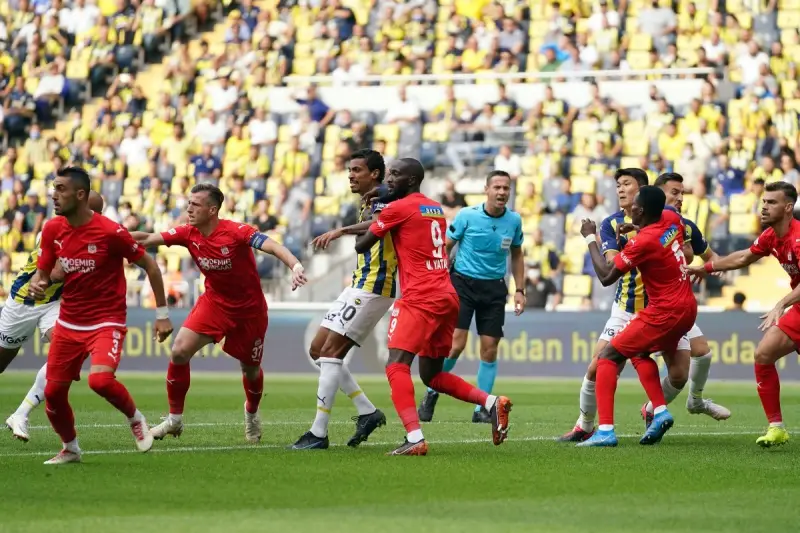 CANLI ANLATIM! Fenerbahçe-Sivasspor maçı canlı anlatım