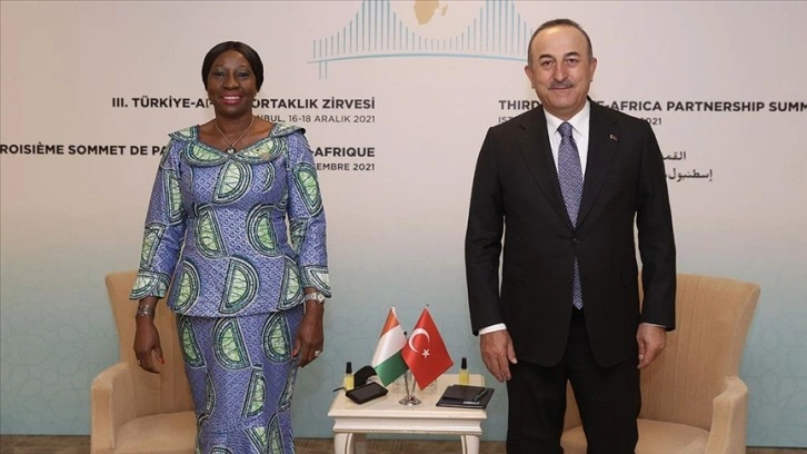 Çavuşoğlu, Burundi, Fildişi Sahili ve Zimbabve dışişleri bakanlarıyla görüştü