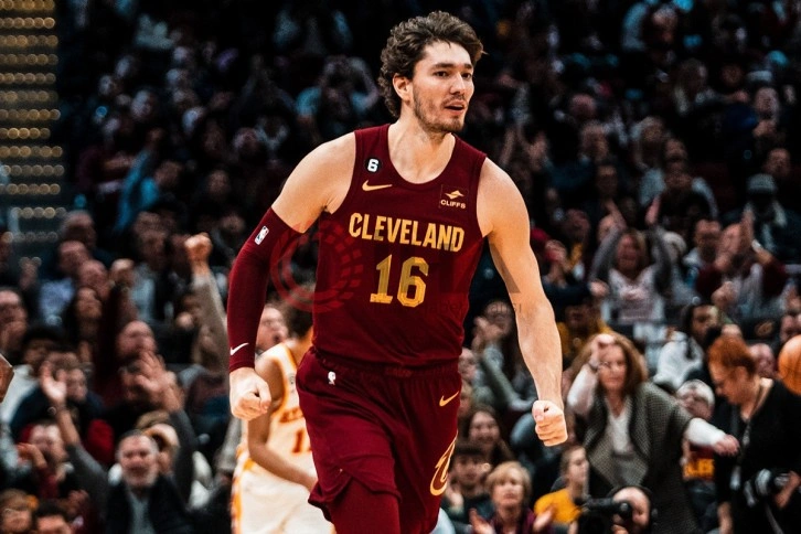 Cedi Osman'ın kariyer gecesinde Cleveland farklı kazandı