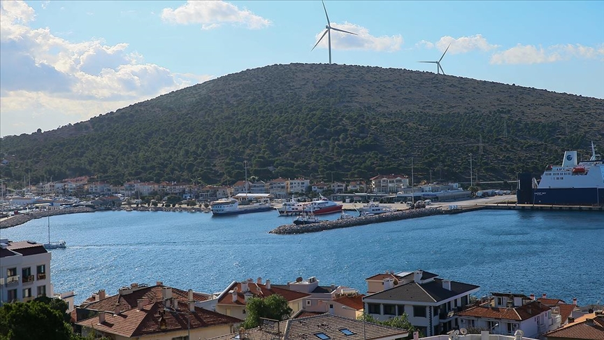 Çeşme'de yılbaşı öncesi yazlıklar dolu, sokaklar boş