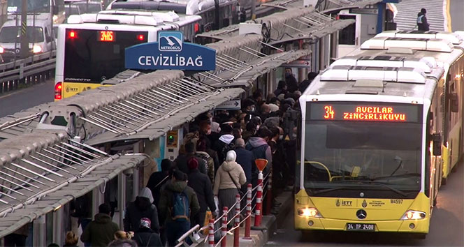 Cevizlibağ'da adeta insan seli