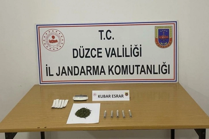 Çikolata kutusundan uyuşturucu çıktı