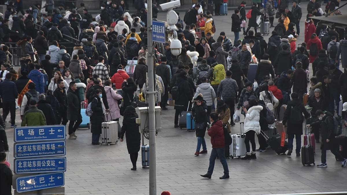 Çin'de 5 günlük İşçi Bayramı tatilinin ilk gününde 18,3 milyon tren yolculuğu yapılması bekleni